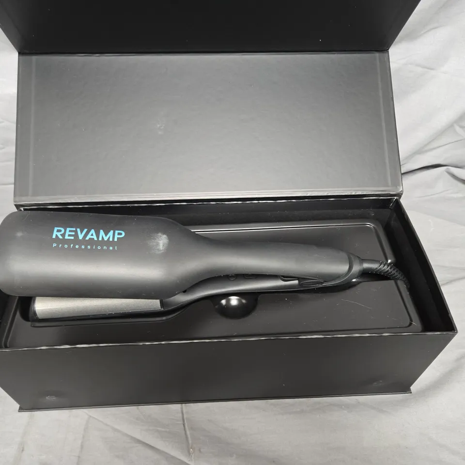 REVAMP PROGLOSS 2-IN-1 BEACH & VOLUME WAVER – HAIR STYLER, BOXED