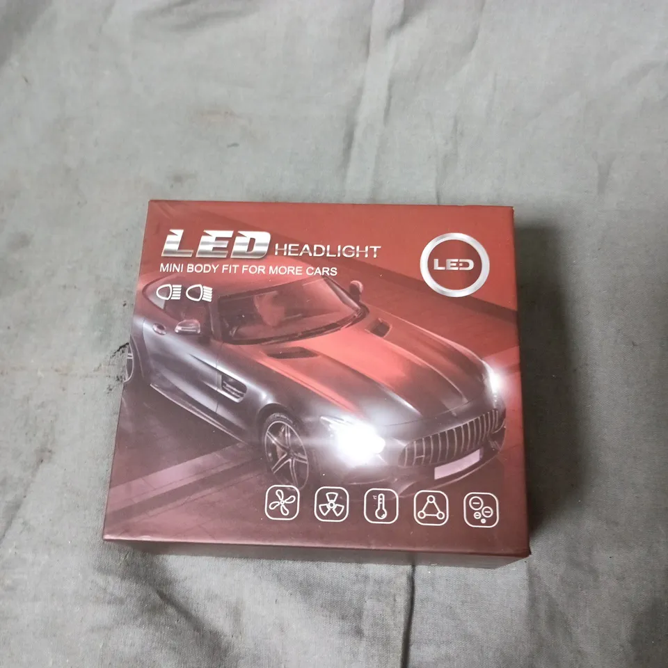 BOX OF APPROXIMATELY 15 ASSORTED AUTOMOTIVE ITEMS INCLUDING CAR AIR FRESHNER , LED HEADLIGHT AND SHAFT COLLAR