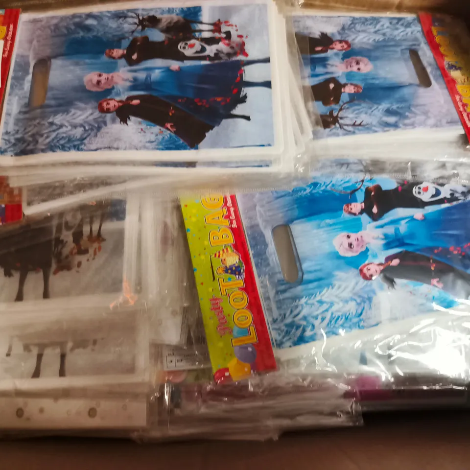 BOX OF APPROXIMATELY 100 ASSORTED PARTY AND BIRTHDAY BAGS