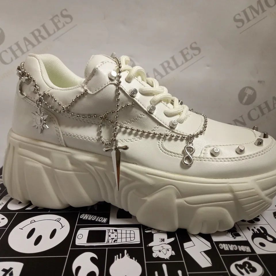 KOI VEGAN JINX WHITE MYSTIC CHARM TRAINERS - SIZE 4