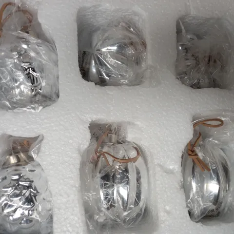 BOXED KELLY HOPPEN SET OF 6 ULTIMATE CHRISTMAS TREE DECORATIONS