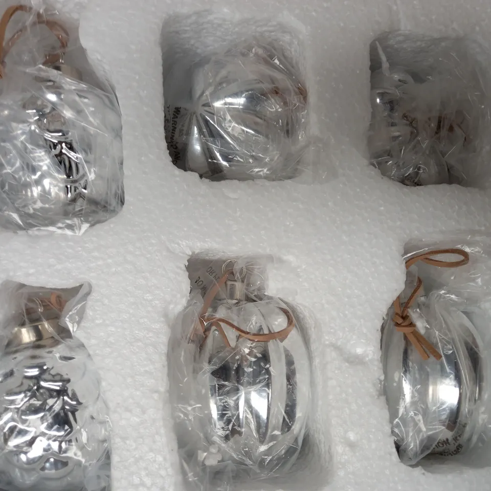 BOXED KELLY HOPPEN SET OF 6 ULTIMATE CHRISTMAS TREE DECORATIONS