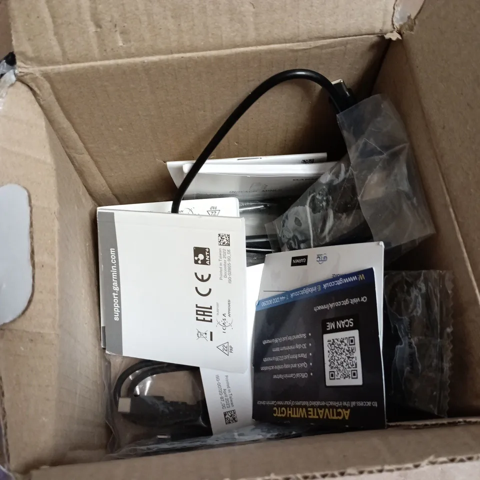 4 X GARMIN INREACH MINI 2 WITH ACCESSORIES