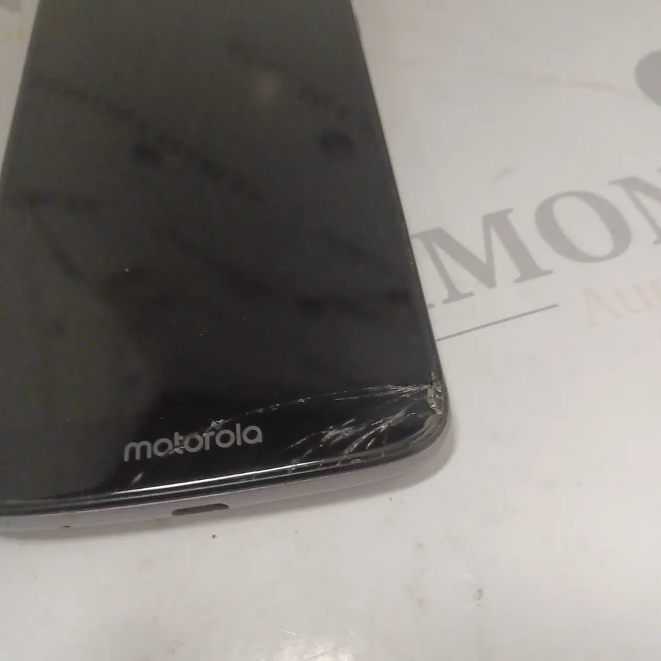 MOTOROLA MOBILE PHONE