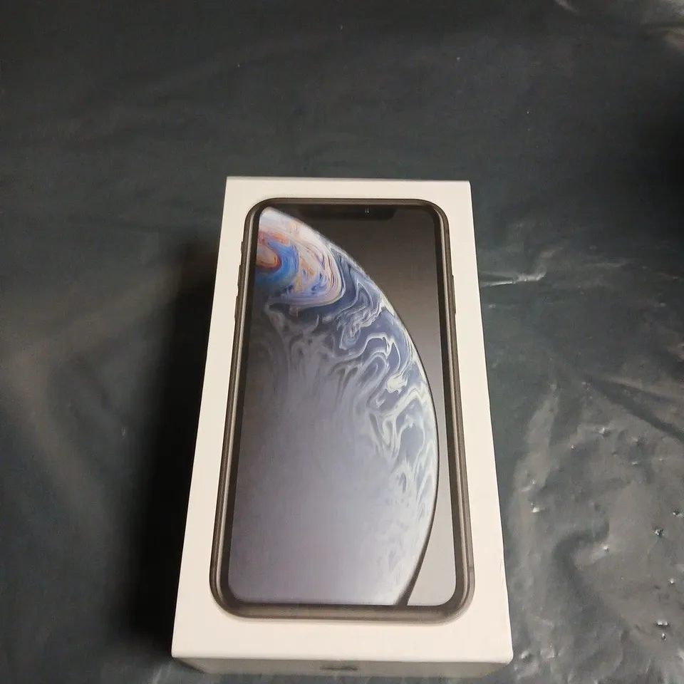 APPLE IPHONE XS BLACK– BOXED 