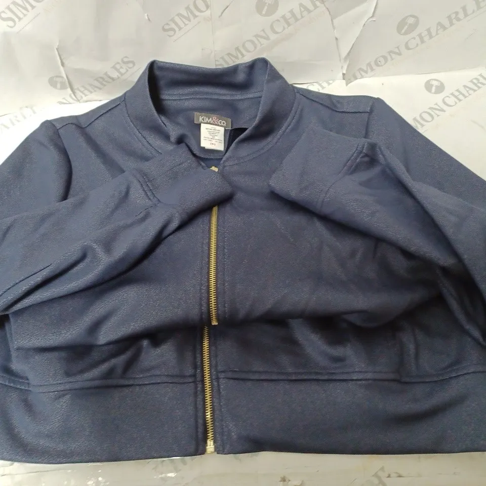 APPROXIMATELY 10 CLOTHING INCLUDING: LEATHER STYLE JUMPERS BY KIM AND CO (ALL OF DIFFERENT SIZES AND COLOURS)