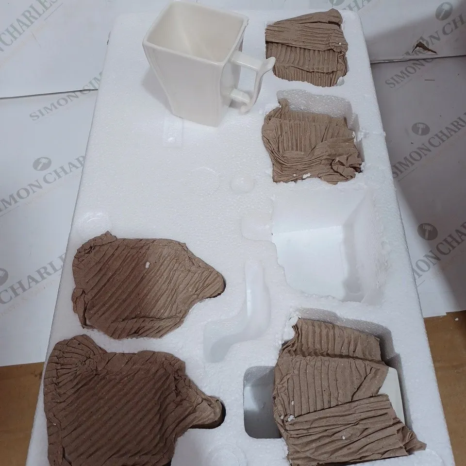 MALACASA FLORA 30-PIECE WAVE SHAPED IVORY WHITE PORCELAIN TABLEWARE SET [COLLECTION ONLY]