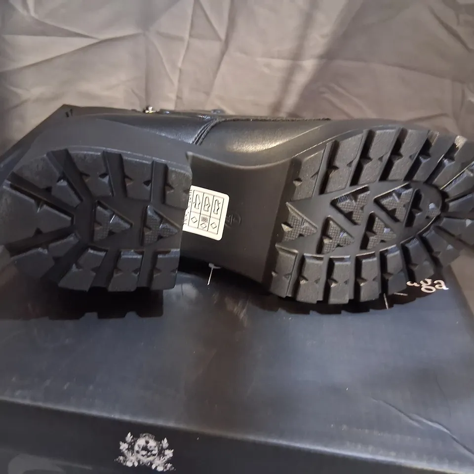 BRAND NEW BOXED KOI X THE TWILIGHT SAGA TEAM CHARLIE MILITARY BOOTS SIZE 6