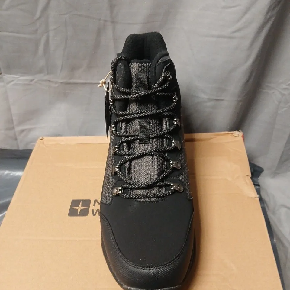 MOUNTAIN WAREHOUSE HIKING BOOTS – BLACK UK SIZE 12