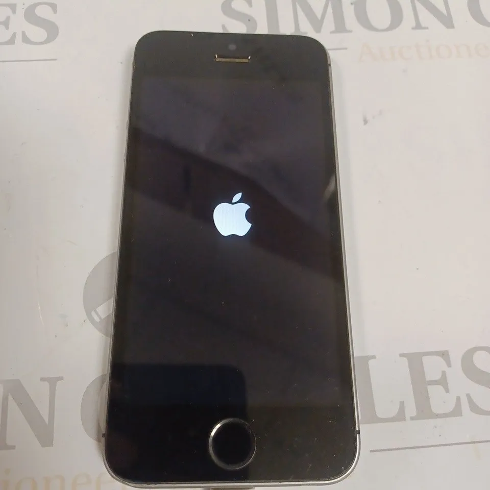 UNBOXED APPLE IPHONE SE MOBILE PHONE - A1723
