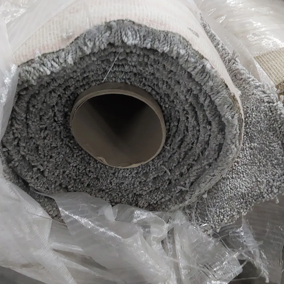 ROLL OF QUALITY INVICTUS ORION GREY PLANK CARPET // SIZE: APPROXIMATELY 4.3 X 4m