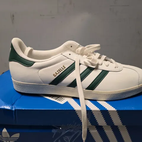 ADIDAS GAZELLE TRAINERS IN WHITE & GREEN - SIZE 12