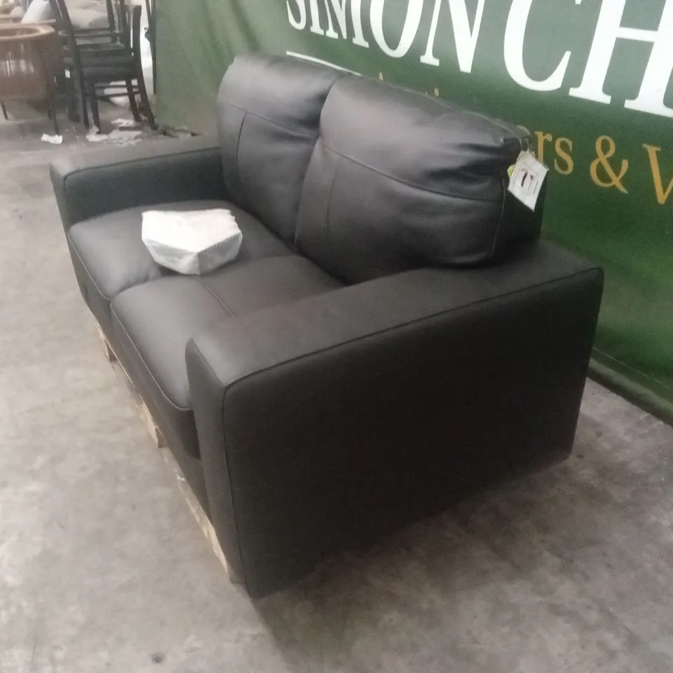 HAMPSHIRE ITALIAN LEATHER 2 SEATER SOFA - BLACK RRP £999