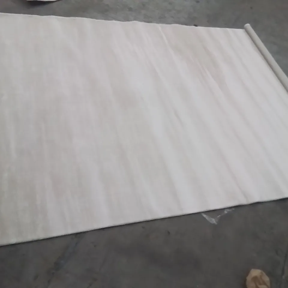 PALLET OF APPROXIMATELY 20 QUALITY BAGGED DESIGNER RUGS