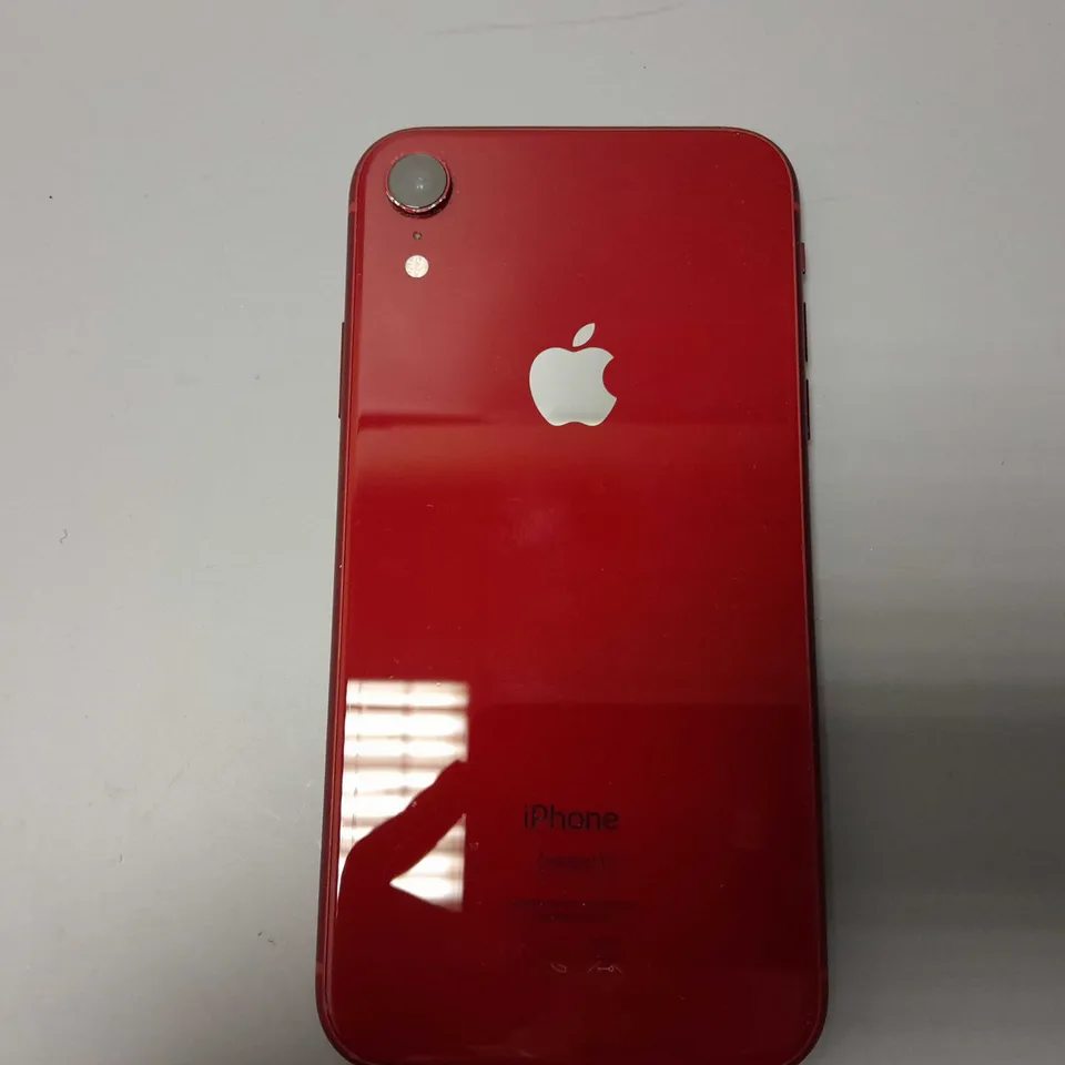 APPLE IPHONE (PRODUCT)RED - MODEL UNSPECIFIED