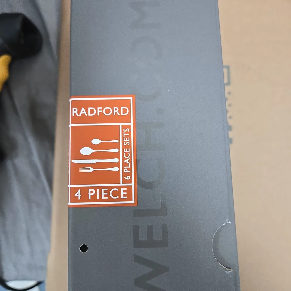 ROBERT WELCH RADFORD CUTLERY SET – 4-PIECE, 6 PLACE SETTINGS, BOXED