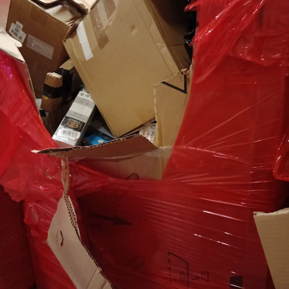 PALLET OF ASSORTED HOUSEHOLD GOODS AND PRODUCTS TO INCLUDE;AREA RUG, PLAYPEN,PHOTO FRAME