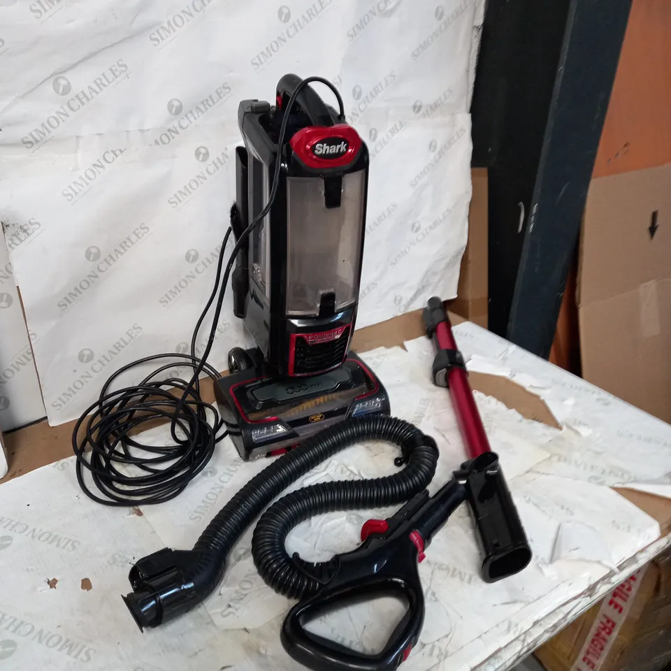 SHARK UPRIGHT VACUUM CLEANER 