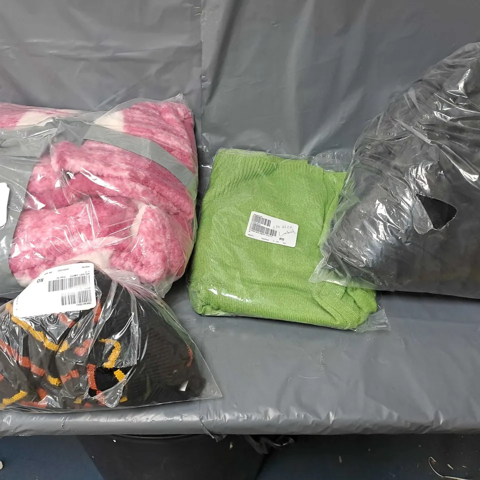 BOX OF APPROXIMATELY 10 ASSORTED CLOTHING ITEMS IN VARIOUS SIZES AND COLOURS 