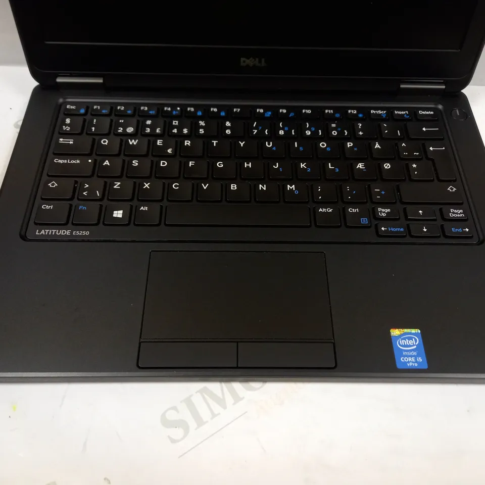DELL LATITUDE E5250 LAPTOP IN BLACK