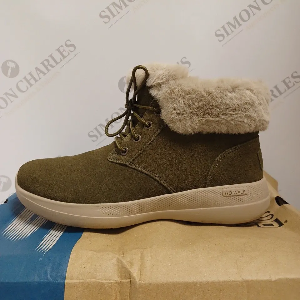 BOXED SKECHERS GO WALK STABILITY SUEDE BOOTS, OLIVE - SIZE 4 