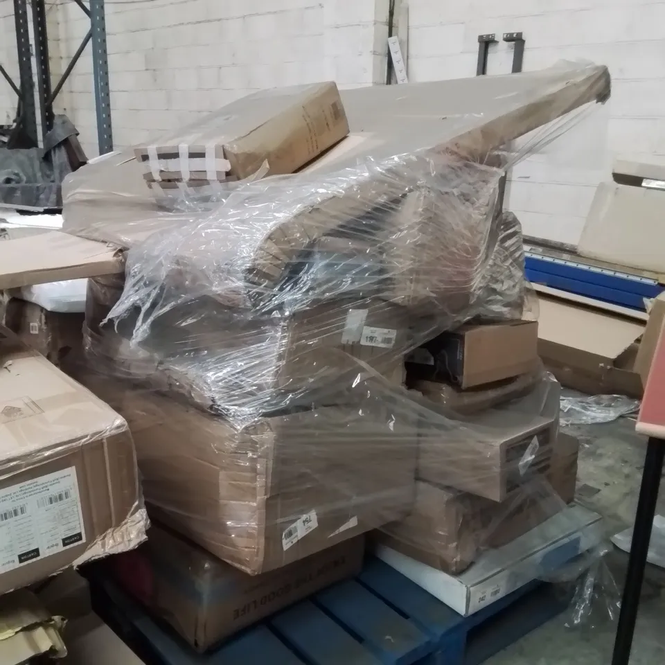 PALLET OF ASSORTED HOUSEHOLD GOODS AND PRODUCTS TO INCLUDE;STEAM,MOP,SUITCASE