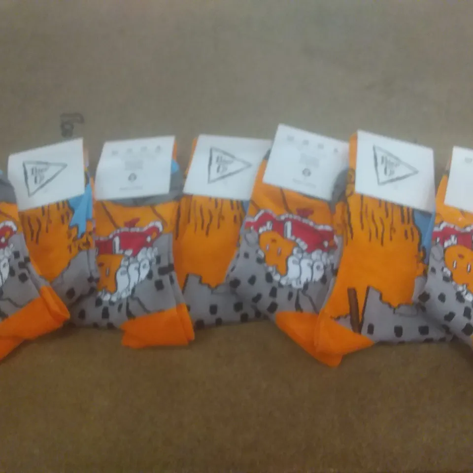 APPROXIMATELY 360 PAIRS OF BRAND NEWVBIER CO. UK 7-11/EU 42-46 80% COTTON 17% NYLON 3% SPANDEX SOCKS