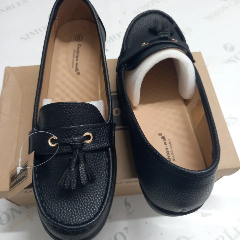 BOXED PAIR OF CUSHION WALK BLACK SLIDE ON SHOES - 8