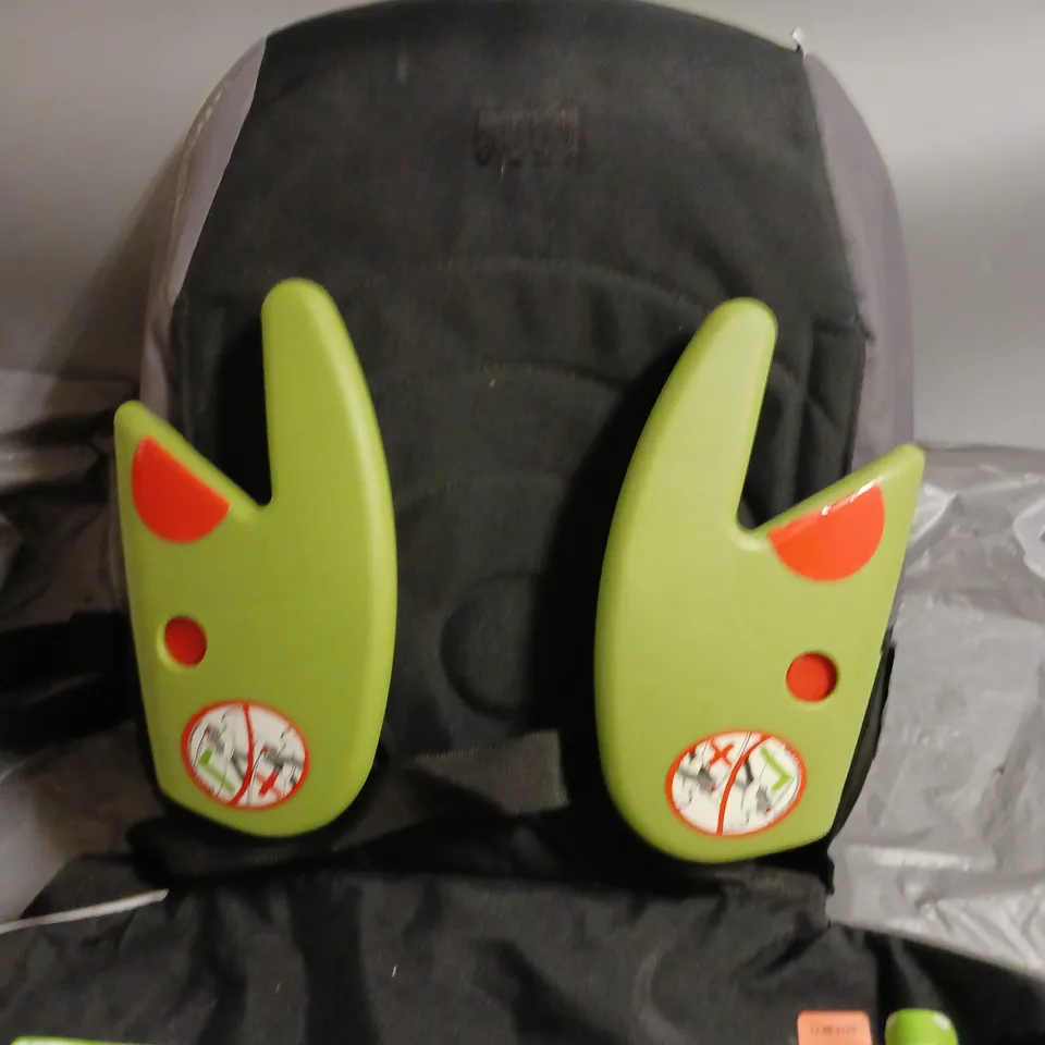 TRUNKI BOOSTAPAK 