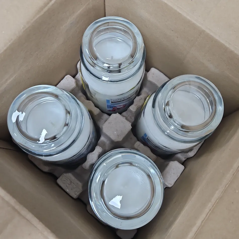 4 YANKEE CANDLE HOME INSPIRATION SNOW DAY LARGE JAR CANDLES (4X538G) - COLLECTION ONLY