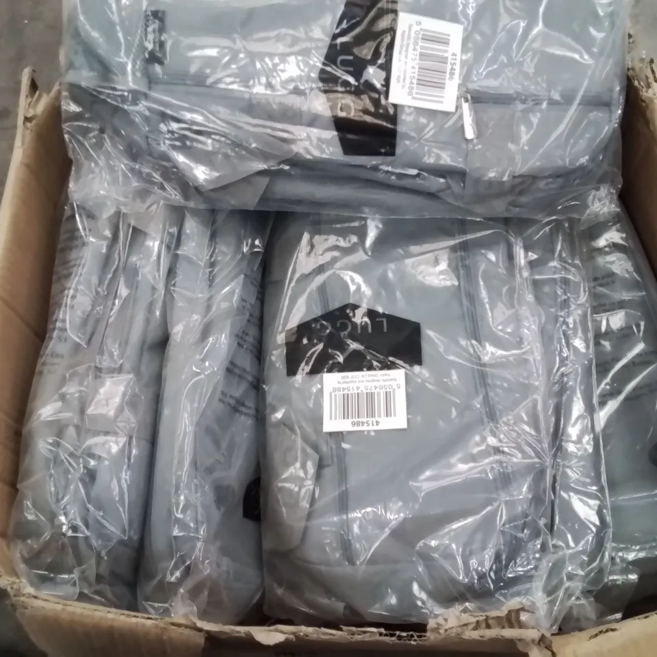 BOX CONTAINING LARGE AMOUNT OF LUGG TRAVEL BAGS -GREY-