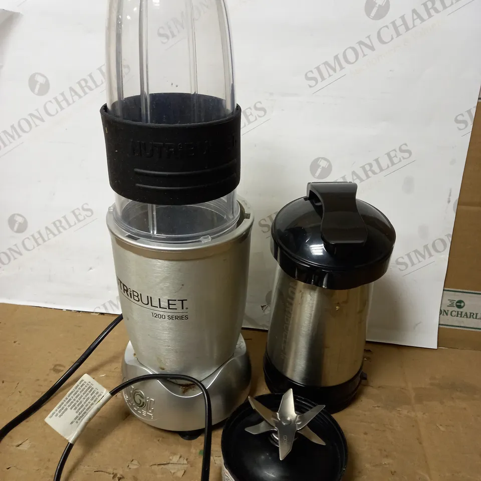 NUTRIBULLET 1200 SERIES SMART TECHNOLOGY HIGH SPEED BLENDER - 1200W SILVER