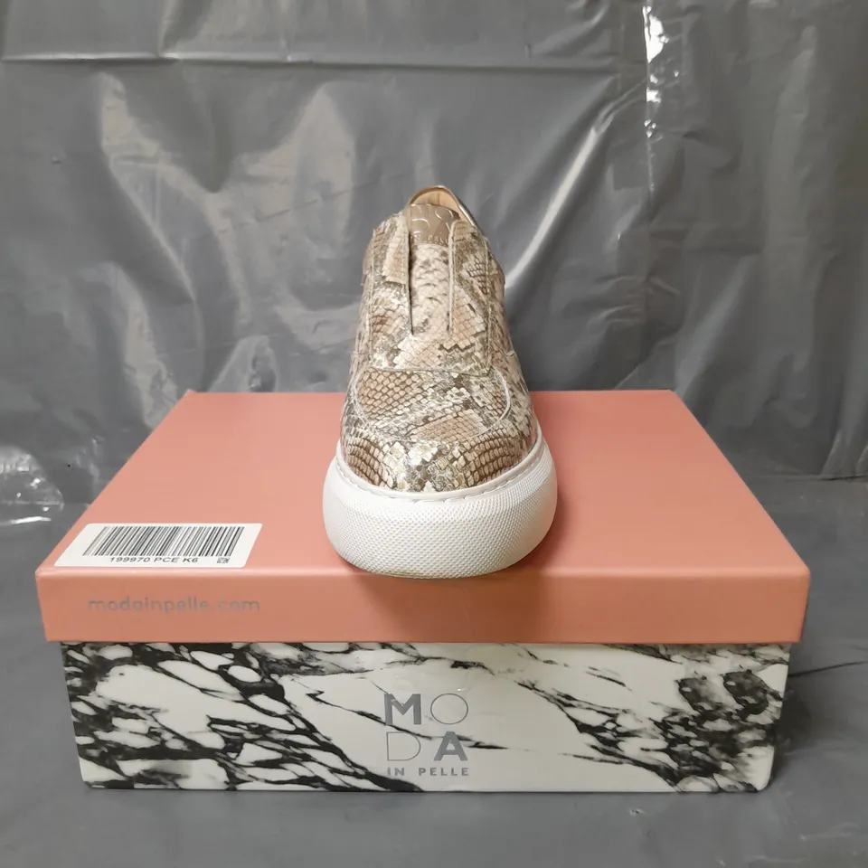 MODA IN PELLE ALTHEA SNAKE PRINT LEATHER TRAINERS GOLD SIZE 6