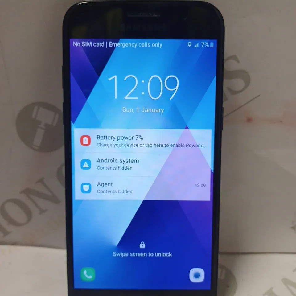 SAMSUNG GALAXY A3 IN BLACK