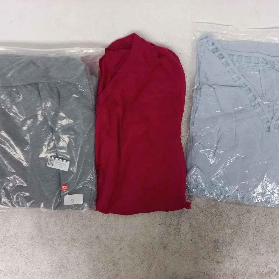 APPROXIMATELY 20 ASSORTED CLOTHING AND FASHION PRODUCTS IN VARIOUS STYLES AND SIZES - COLLECTION ONLY