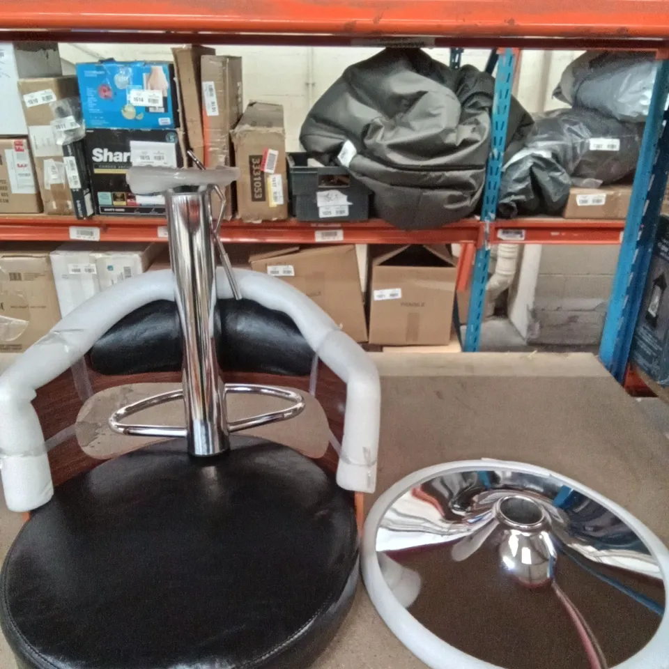 BOXED X2 ADJUSTABLE SWIVEL BAR STOOL (BLACK /WOOD/CHROME) 