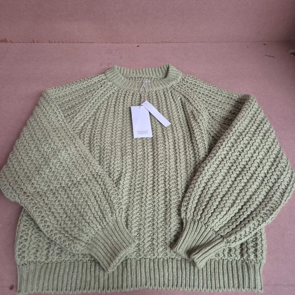 TOAST RACKED RIB WOOL COTTON SWEATER IN APPLE - MEDIUM