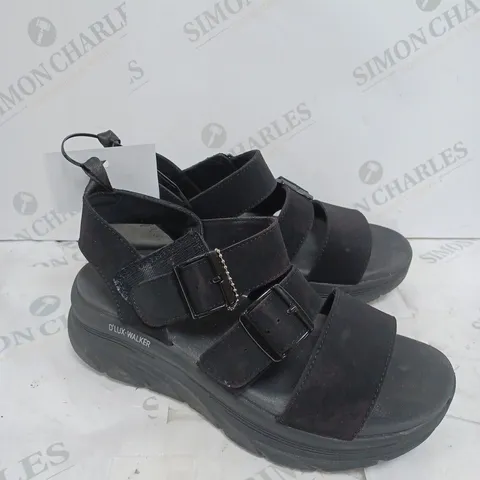SKECHERS D'LUX WALKER RETRO COSMOS SANDAL