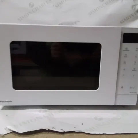 BOXED PANASONIC MICROWAVE 800W WHITE