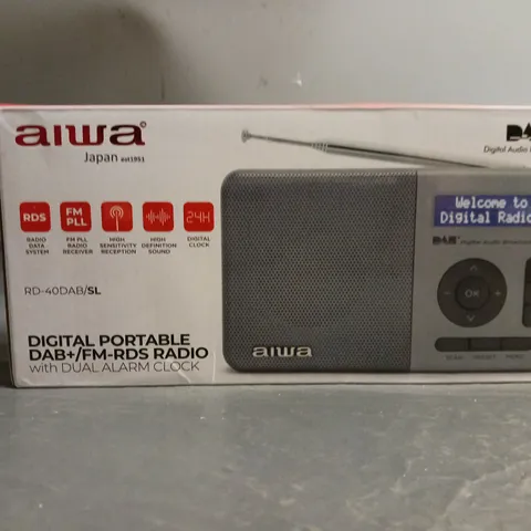 AIQA DIGITAL DAB+ & FM RADIO ALARM CLOCK -  RD40DABTN