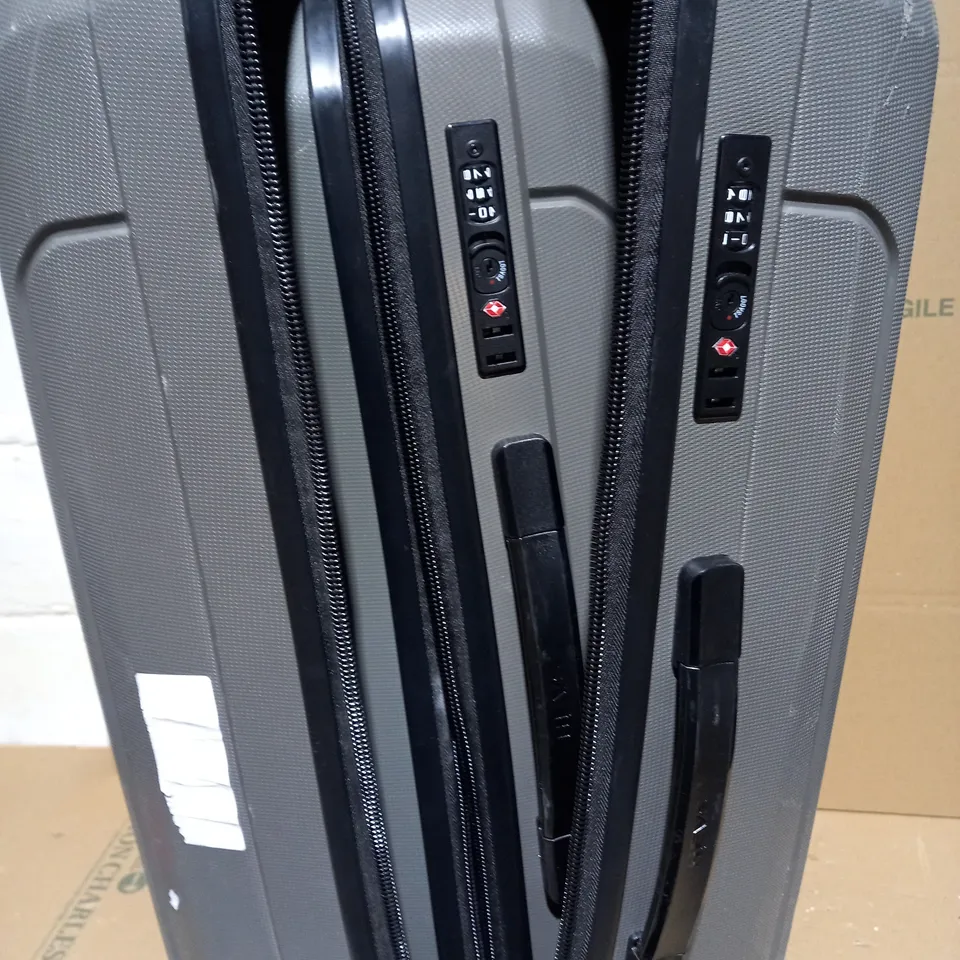HEYS HARD SHELLED WHEELED LUGGAGE CASES