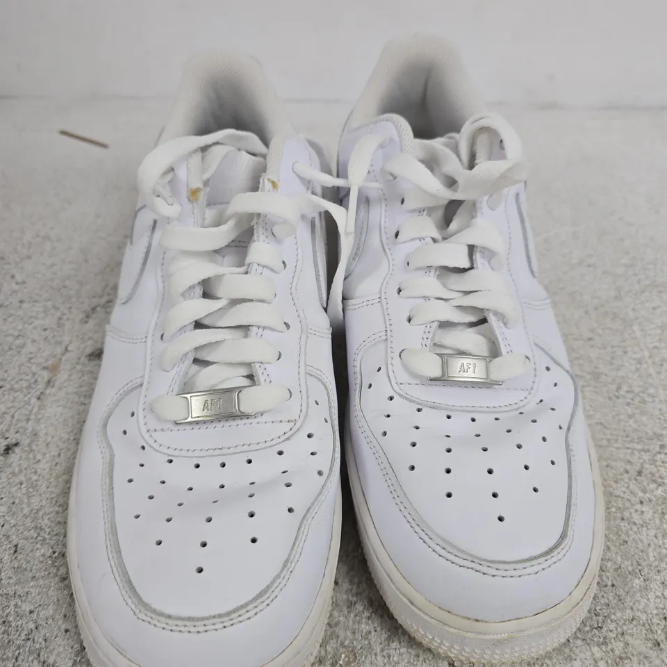 Nike Air Force 1 TRAINERS, WHITE - SIZE UK 8.5