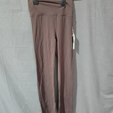 VUORI WOMEN'S PERFORMANCE PANTS – MAUVE, SIZE XS, WITH TAGS