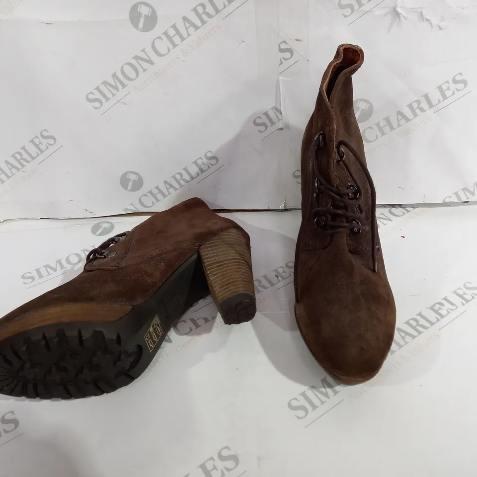 PAIR OF MANGO BROWN BOTS SIZE 6