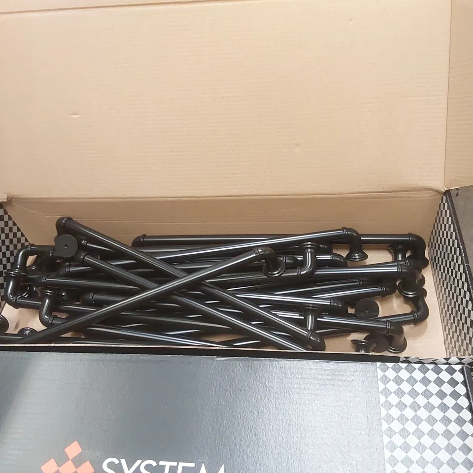 PALLET CONTAINING A LARGE QUANTITY OF SYSTEM BATHROOM HANDLES ECT