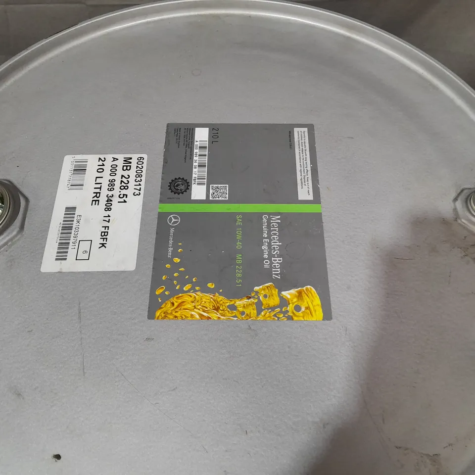 MERCEDES BENZ BRANDED 210 LITRE ENGINE OIL DRUM