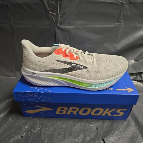BROOKS GHOST 17 MEN’S RUNNING SHOES – UK 11 (US 12) – GREY/WHITE