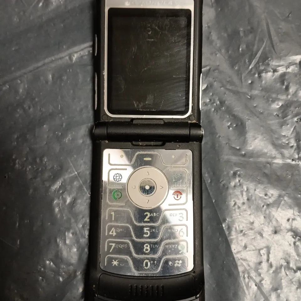 MOTOROLA MQ4-4411G21 MOBILE FLIP PHONE
