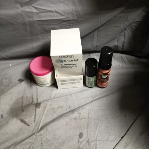 BOX OF APPROXIMATELY 15 ASSORTED HAIR CARE PRODUCTS INCLUDING MATRIX COLOR BOW DRY CARAMEL BLONDE/ASH BLONDE, BIOLAGE COLOR LAST MASK AND MATRIX ESSENTIALS RESTRUCTURING TREATMENT