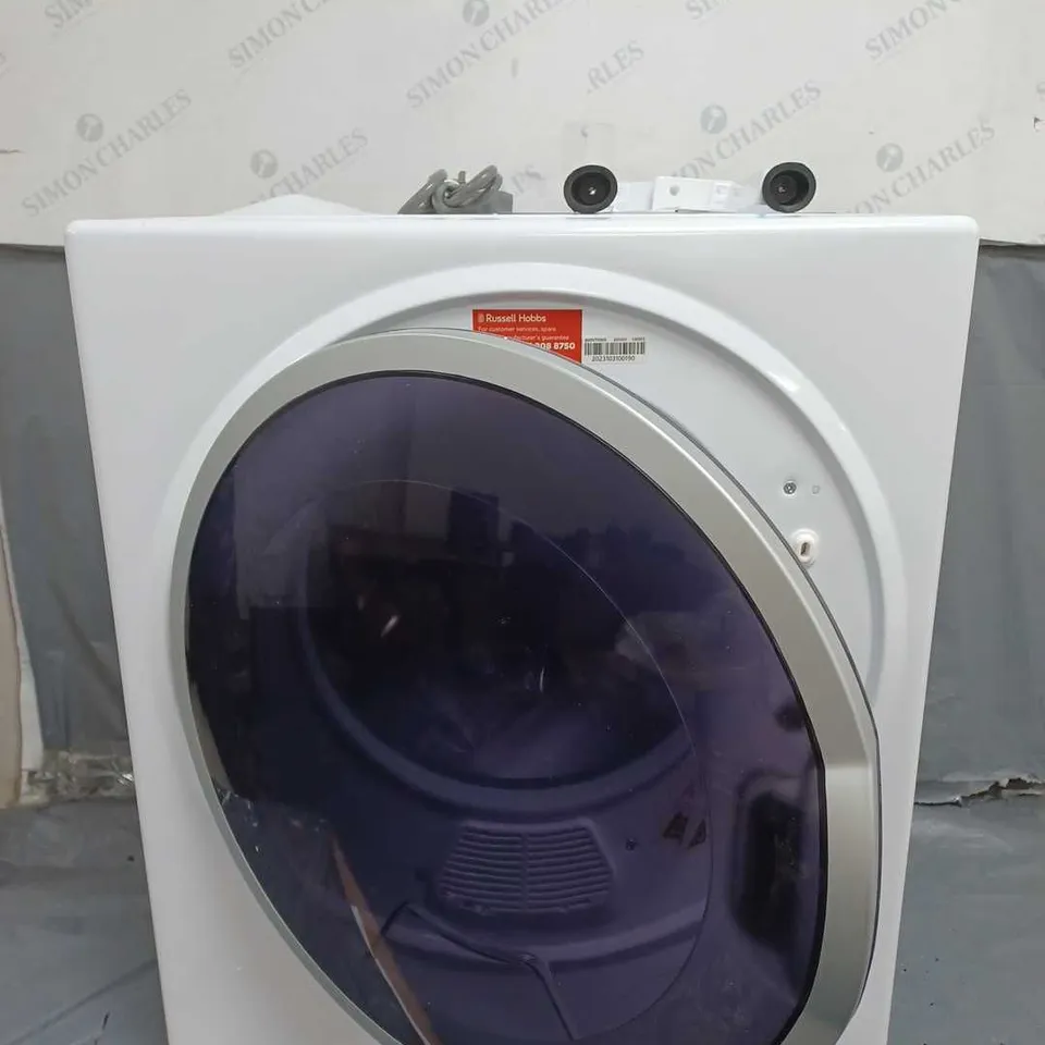 BOXED RUSSEL HOOBS 2.5KG VENTED TUMBLE DRYER IN WHITE - COLLECTION ONLY